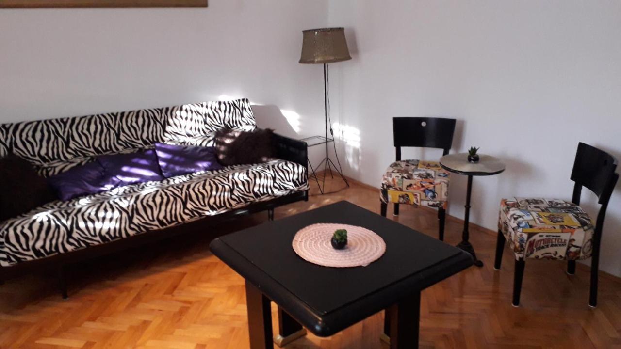 Apartman Pem Pula Exterior foto
